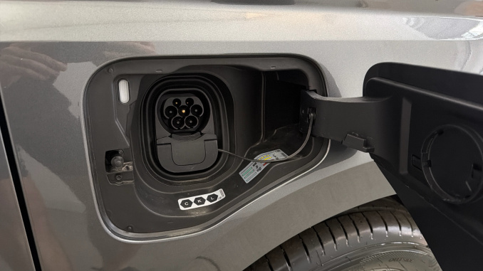 Volkswagen Multivan 1.5 TSI eHybrid Life 5dr 4MOTION DSG Estate - Image 24